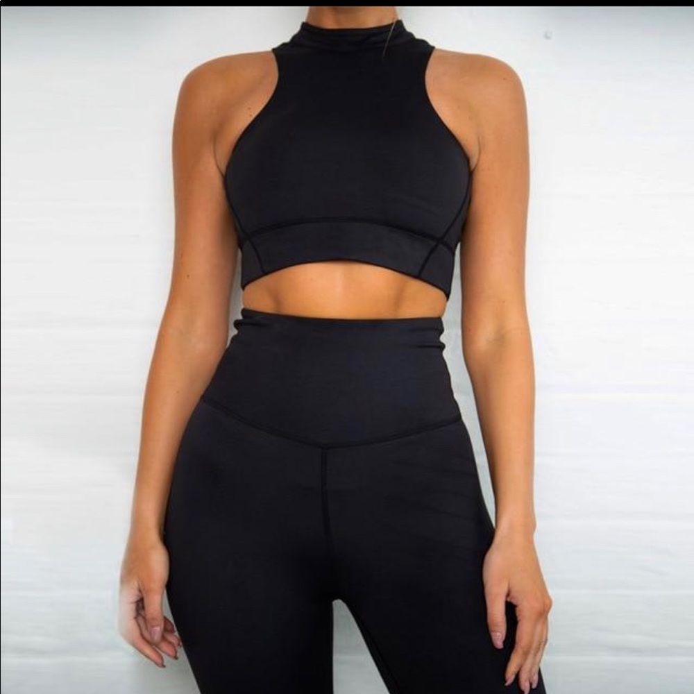 2PC BLACK HALTER SET